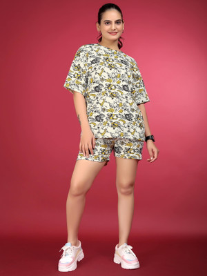 SAKARMAA Women Printed Multicolor Top & Shorts Set