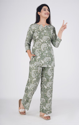 PRADHRUHE Women Printed Green Top & Pyjama Set