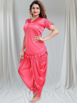 HouseOfCommon Women Solid Pink Night Suit Set