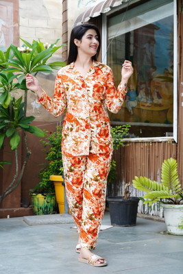 PRADHRUHE Women Printed Multicolor Night Suit Set