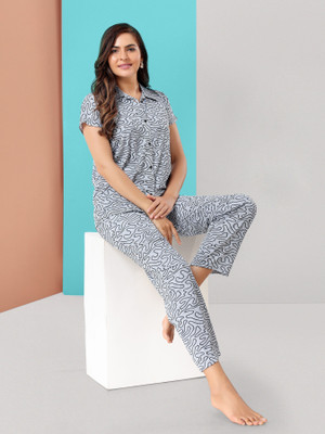 capasino Women Printed Silver Shirt & Pyjama set