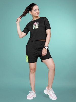 SAKARMAA Women Printed Black Top & Shorts Set