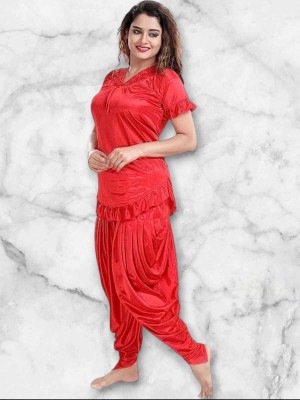 HouseOfCommon Women Solid Red Night Suit Set