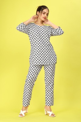 JK Creation Women Printed Black Top & Pyjama Set