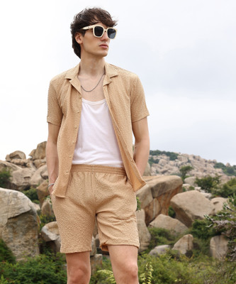CAMPUS SUTRA Men Solid Beige Top & Shorts Set