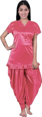 HouseOfCommon Women Solid Pink Night Suit Set