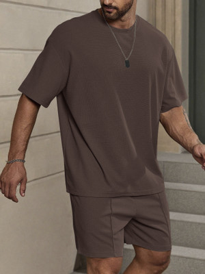 Vogaan Men Self Design Grey Top & Shorts Set
