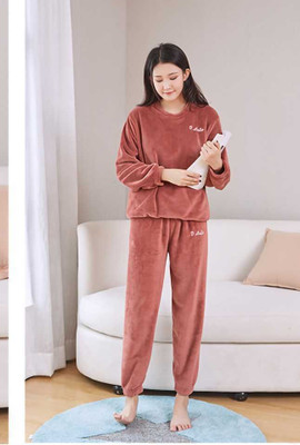 PKF Women Solid Red Night Suit Set