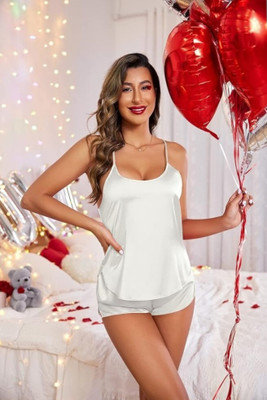 MARDIA Women Solid White Night Suit Set