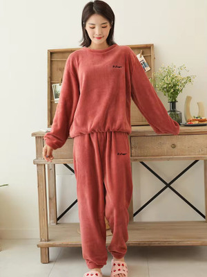Stem Rope Women Solid Red Night Suit Set