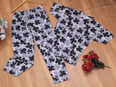 Soor Panchi Women Embellished Grey, Black Night Suit Set