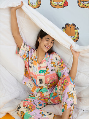 SWEET DREAMS Women Printed Multicolor Shirt & Pyjama set