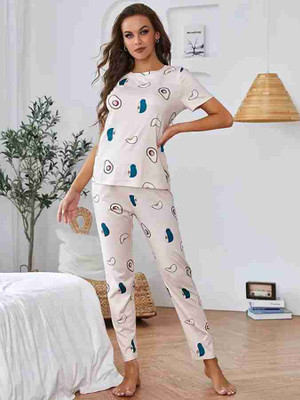 DIVYASTRI FASHION Women Printed, Self Design White Night Suit Set