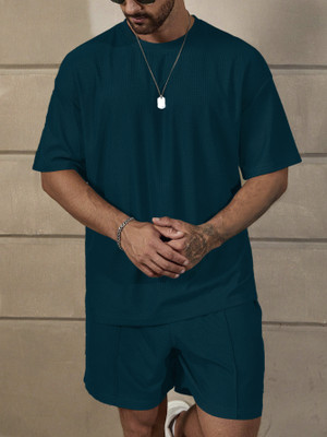 Vogaan Men Self Design Blue Top & Shorts Set