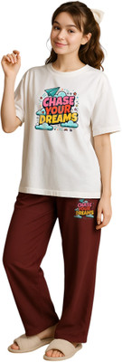 Shonisha Women Printed Maroon Top & Pyjama Set