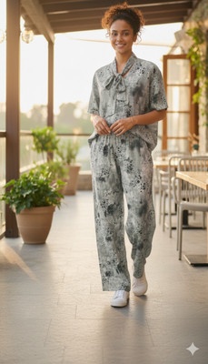 AVNOUR Women Printed Grey Shirt & Pyjama set