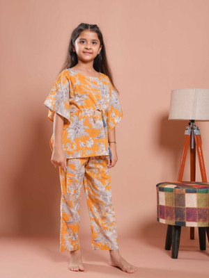 Sanskrutihomes Girls Printed Yellow Night Suit Set