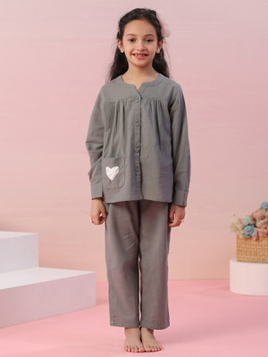 Sanskrutihomes Girls Solid Grey Night Suit Set