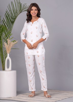 MRPG FASHION Women Printed White Top & Pyjama Set