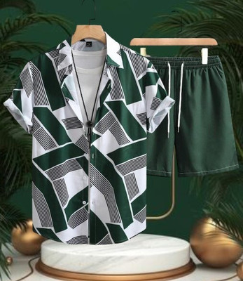 DHAMELIYA ENTERPRISE Men Printed Green Top & Shorts Set