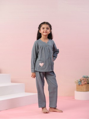 Sanskrutihomes Girls Solid Grey Night Suit Set