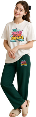 Shonisha Women Printed Green Top & Pyjama Set