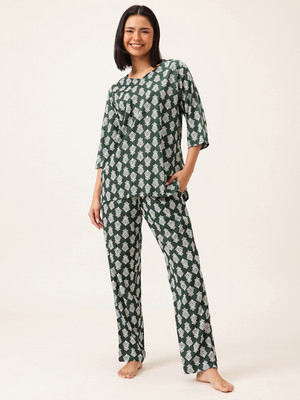 Clovia Women Printed Green Top & Pyjama Set