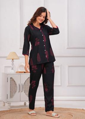 SHIV TEXTILE Women Printed Black Night Suit Set