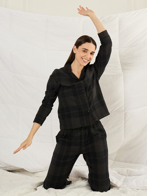SWEET DREAMS Women Checkered Black Top & Pyjama Set