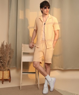 CAMPUS SUTRA Men Solid Beige Top & Shorts Set