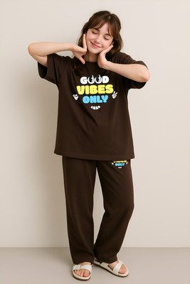 Shonisha Women Printed Brown Top & Pyjama Set