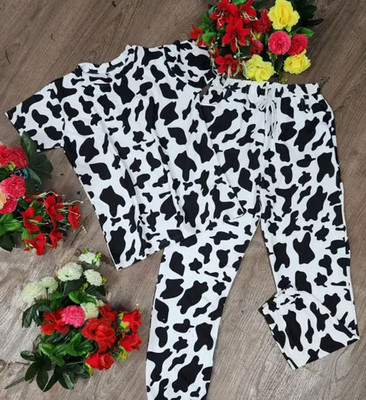 Soor Panchi Women Embellished Black, White Night Suit Set