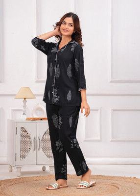 SHIV TEXTILE Women Printed Black Night Suit Set
