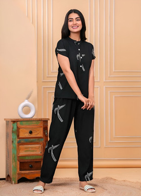 SumanHub Creation Women Printed Black Night Suit Set