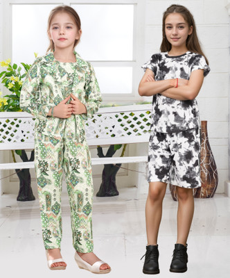 OM Fashion Girls Printed Multicolor Night Suit Set