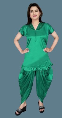 DEVI COLLECTION Women Solid Green Night Suit Set