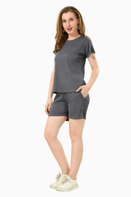 Kriyu fashion Women Solid Grey Top & Shorts Set