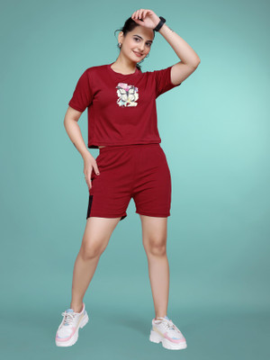 SAKARMAA Women Printed Maroon Top & Shorts Set