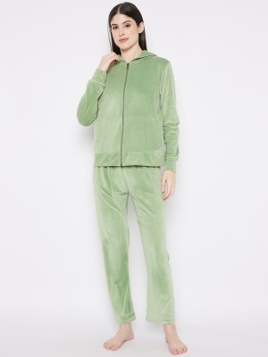 Camey Women Solid Green Night Suit Set