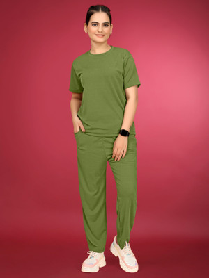SAKARMAA Women Solid Green Top & Pyjama Set