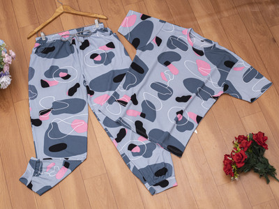 Soor Panchi Women Printed Grey Night Suit Set