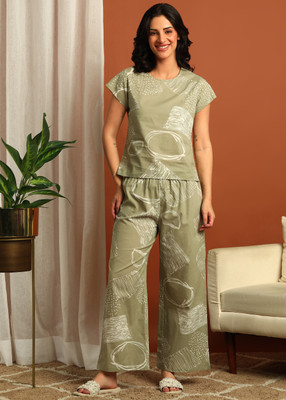 AKIKO Women Printed Green Night Suit Set