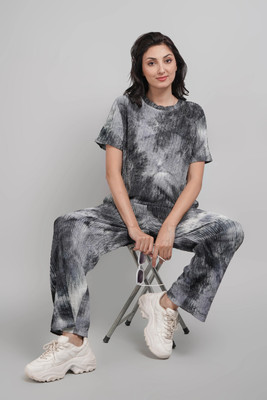 Lugo Women Solid Black, Grey Night Suit Set