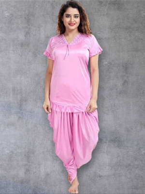 HouseOfCommon Women Solid Pink Night Suit Set