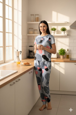Amreliya Style Women Printed White Top & Pyjama Set