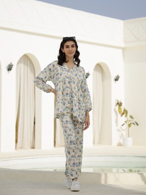 Sanskrutihomes Women Printed White Night Suit Set