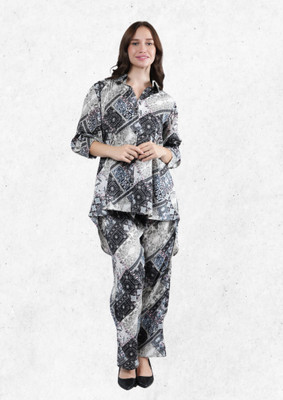 METRONAUT Women Printed Black Night Suit Set