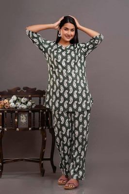 SAYANG Women Printed Grey Top & Pyjama Set