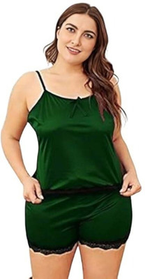 Vastly Women Solid Green Top & Shorts Set