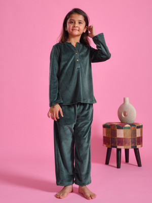 Sanskrutihomes Girls Solid Green Night Suit Set
